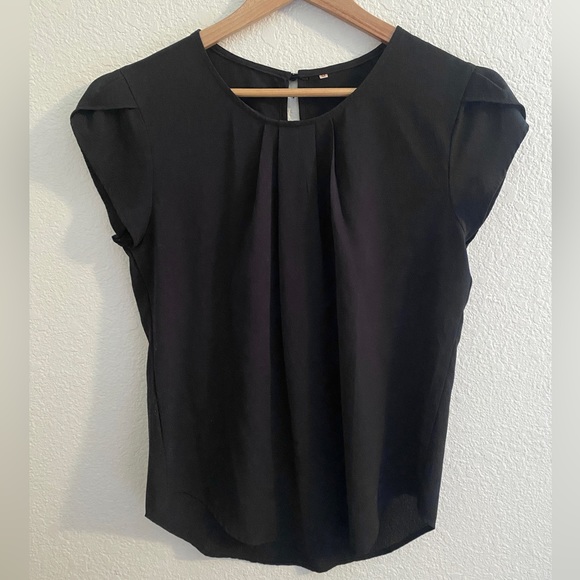 Women’s Black Casual Round Neck Pleated Blouse - Picture 1 of 6